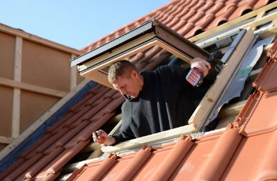Pose de fenêtres de toit Velux à Neauphlette